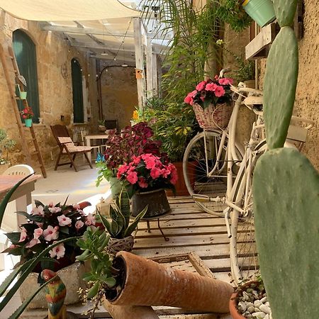 Il Vecchio Cortile Apartment อากริเจนโต ภายนอก รูปภาพ