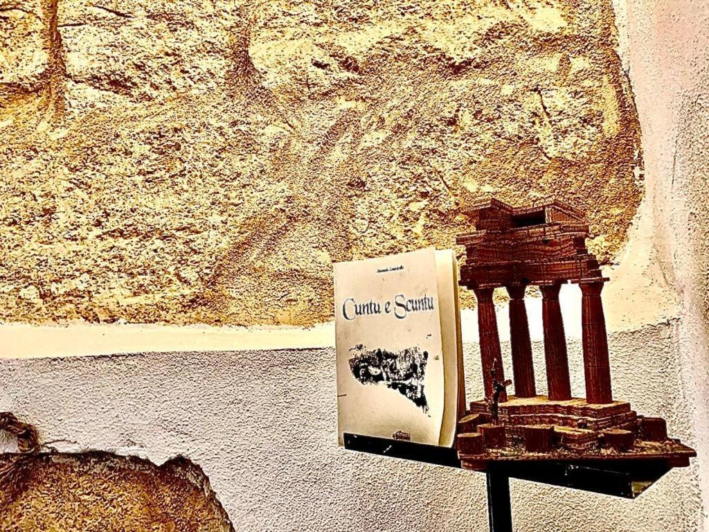 Il Vecchio Cortile Apartment อากริเจนโต ภายนอก รูปภาพ