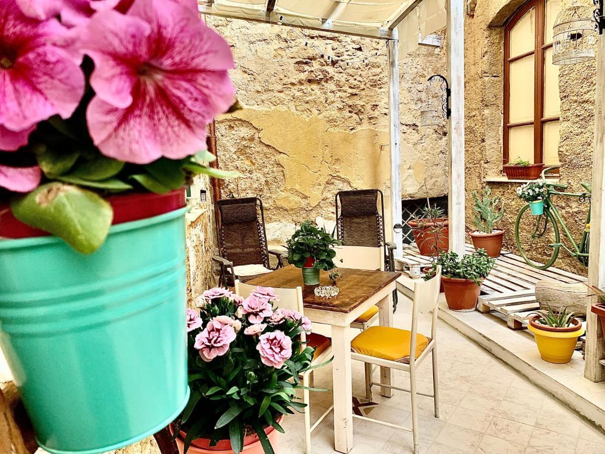 Il Vecchio Cortile Apartment อากริเจนโต ภายนอก รูปภาพ