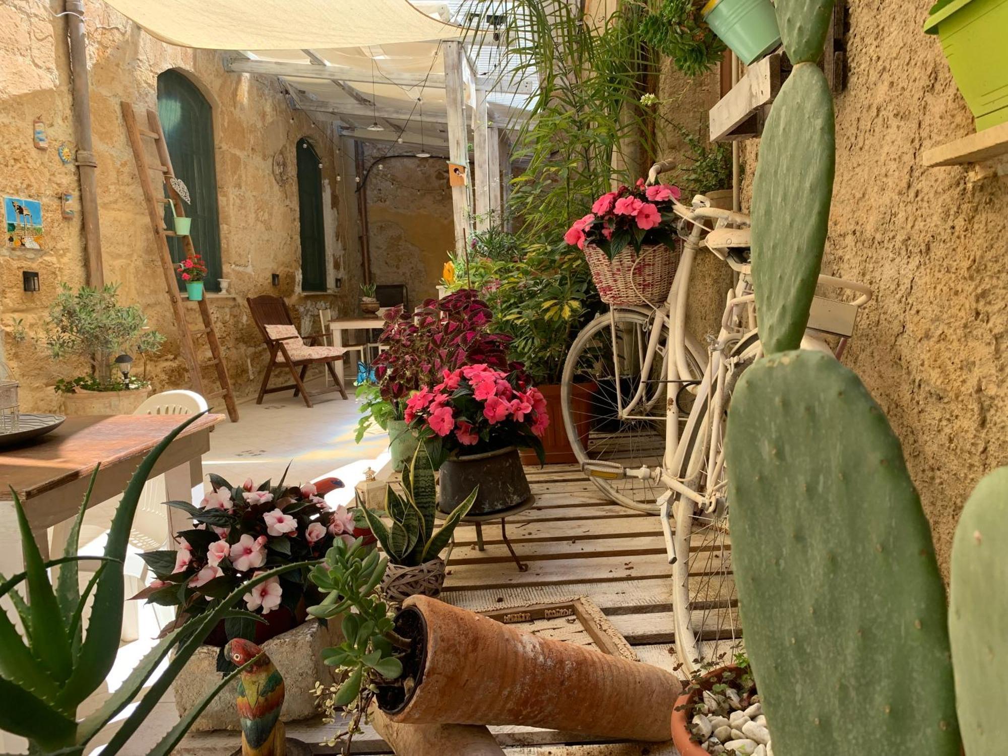 Il Vecchio Cortile Apartment อากริเจนโต ภายนอก รูปภาพ