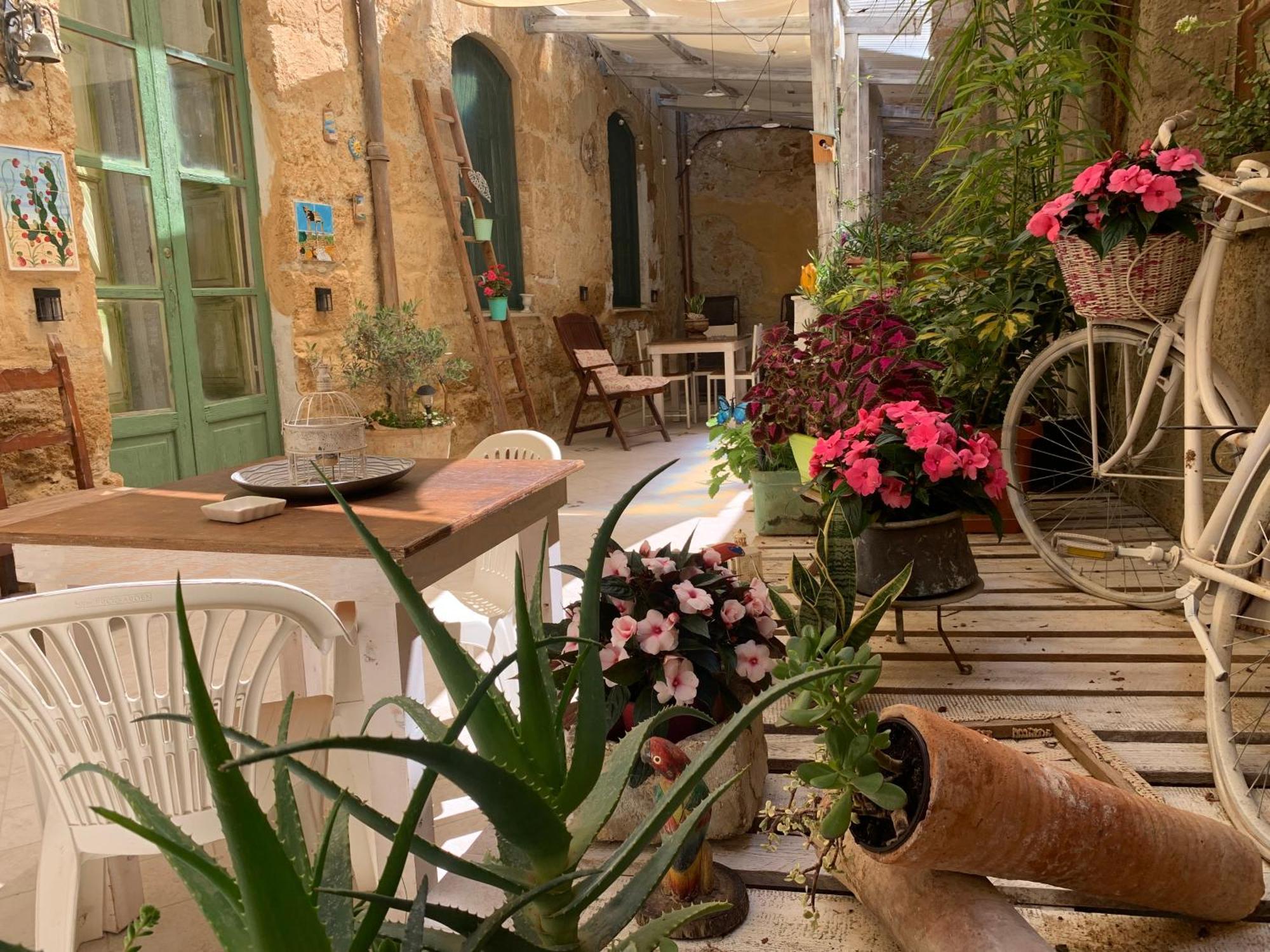 Il Vecchio Cortile Apartment อากริเจนโต ภายนอก รูปภาพ